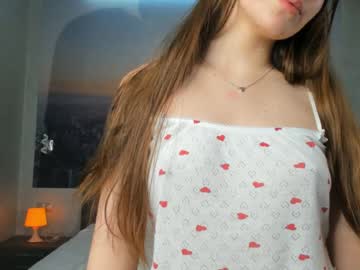 girl
        loiseddy cam image #4446670