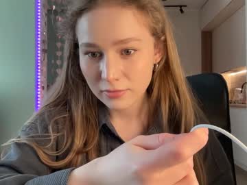 girl
        whoisalisa cam image #6889242