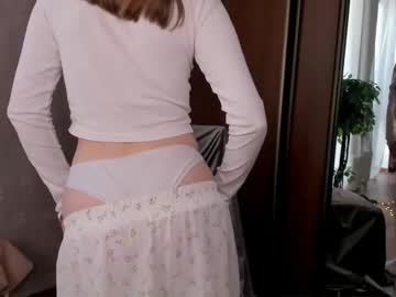 girl
        aiyanatrujillo cam image #3986462