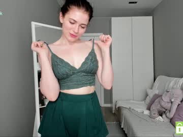girl
        eleonora_linn cam image #1595872