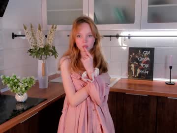 girl
        maudbayles cam image #5358608