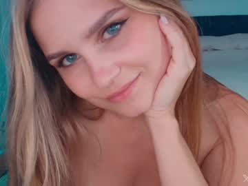 girl
        lola_jd cam image #4580313