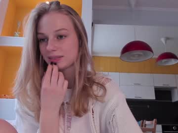 girl
        magic_couple13 cam image #3391132