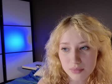 couple
        belinnycute cam image #5885750
