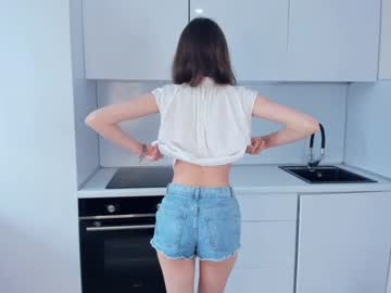 girl
        odeliagill cam image #4150759