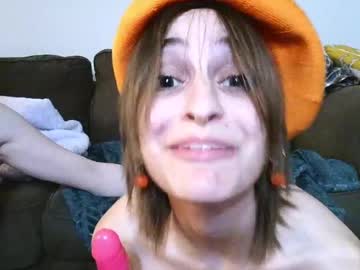 girl
        brattyashie cam image #5041136