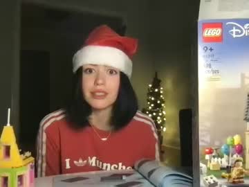 girl
        littlesugarpea cam image #3143148