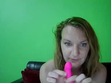 girl
        biancaandhubby cam image #1741069