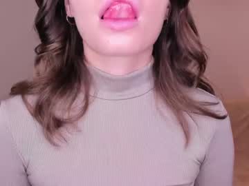 girl
        alenadyer cam image #1422542