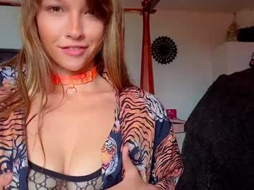 girl
        _demi_dee_ cam image #6457457
