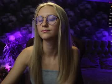 girl
        angeellina cam image #687072