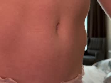 girl
        girl_next_door19 cam image #5681601