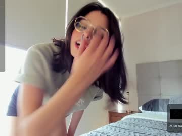 girl
        yourfreakygirl cam image #4771619