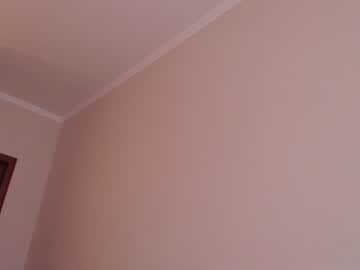 girl
        magic_couple13 cam image #2415159