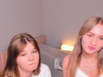 couple Cam Girls Masturbating With Dildos On Chaturbate with chelsea_dream_