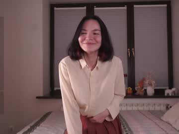 girl
        _vi_vi_ cam image #5984657