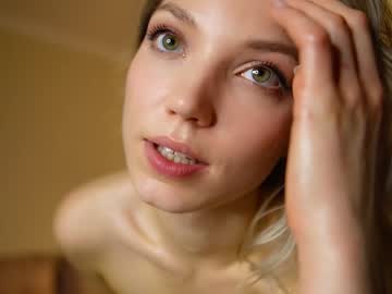 girl
        darlineash cam image #5949468