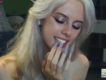 girl
        audreycarvin cam image #4716616