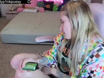 girl
        pr3ttyp1nkpussy cam image #6383608