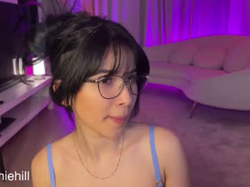 girl
        anniehillofficial_ cam image #3365757