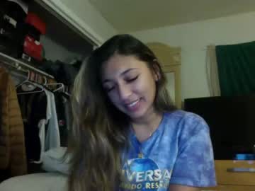 girl
        kristy_barrios cam image #2040168
