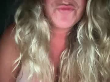 girl Cam Girls Masturbating With Dildos On Chaturbate with caromarie97
