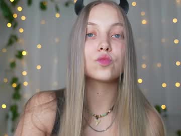 girl
        appr0ved cam image #5345209