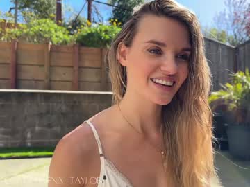 girl
        phoenix_taylor cam image #6296140