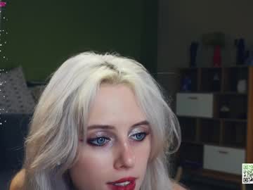 girl
        audreycarvin cam image #4717299