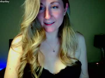 girl
        brihartley cam image #861270