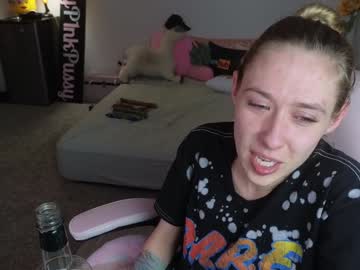 girl
        pr3ttyp1nkpussy cam image #6584526