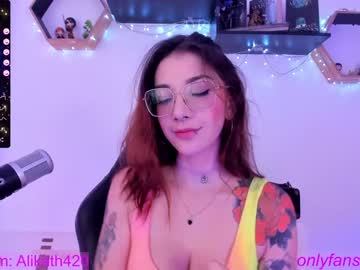 girl
        thecosmicgirl cam image #3090496
