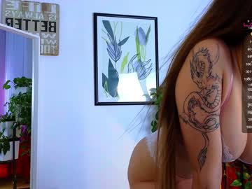 girl
        elizabeth__gray cam image #1676429