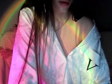girl
        _eva_01 cam image #6069290