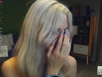 girl
        audreycarvin cam image #4690743
