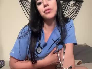 girl
        luxcher22 cam image #6477978