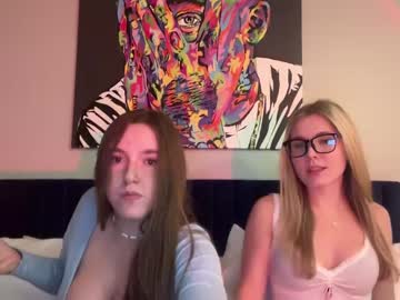 girl
        tiffany_samantha cam image #3913075