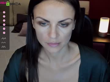 girl
        candygash cam image #759657