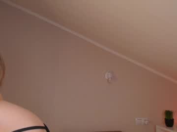 girl
        surprise_girl69_ cam image #4361709
