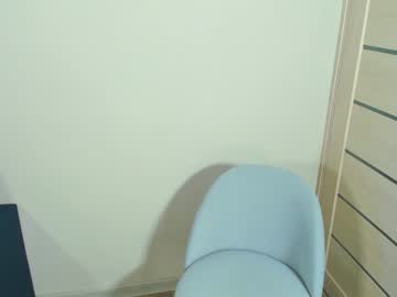 girl
        born_to_tease_ cam image #4927796