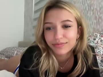 girl
        paigesylviaa cam image #6032497