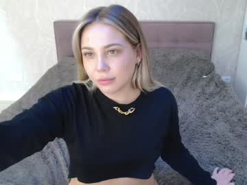 girl
        candymini cam image #6279427