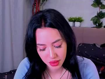 girl Cam Girls Masturbating With Dildos On Chaturbate with mad_queen