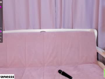 girl
        beverlyvega cam image #1468608