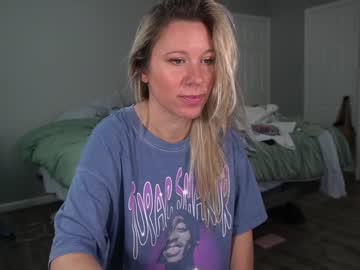 girl
        texas_blonde cam image #1554122