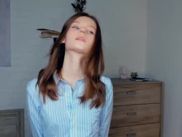 girl
        katy_best_ cam image #3757187