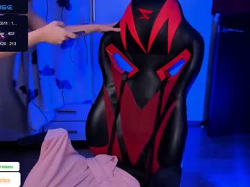girl
        shenherixx cam image #2750280
