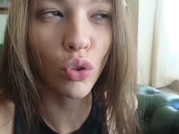 girl
        _demi_dee_ cam image #4451685