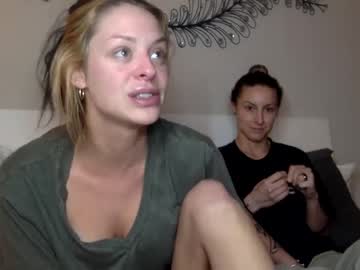 girl
        teacuphoney cam image #3238632