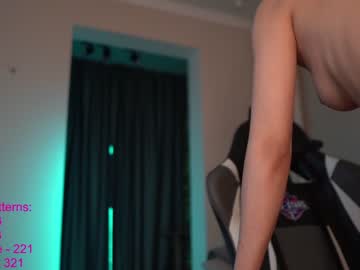 girl
        lindamei cam image #1059561